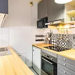 4 Guest Flat Central In Montorgueil